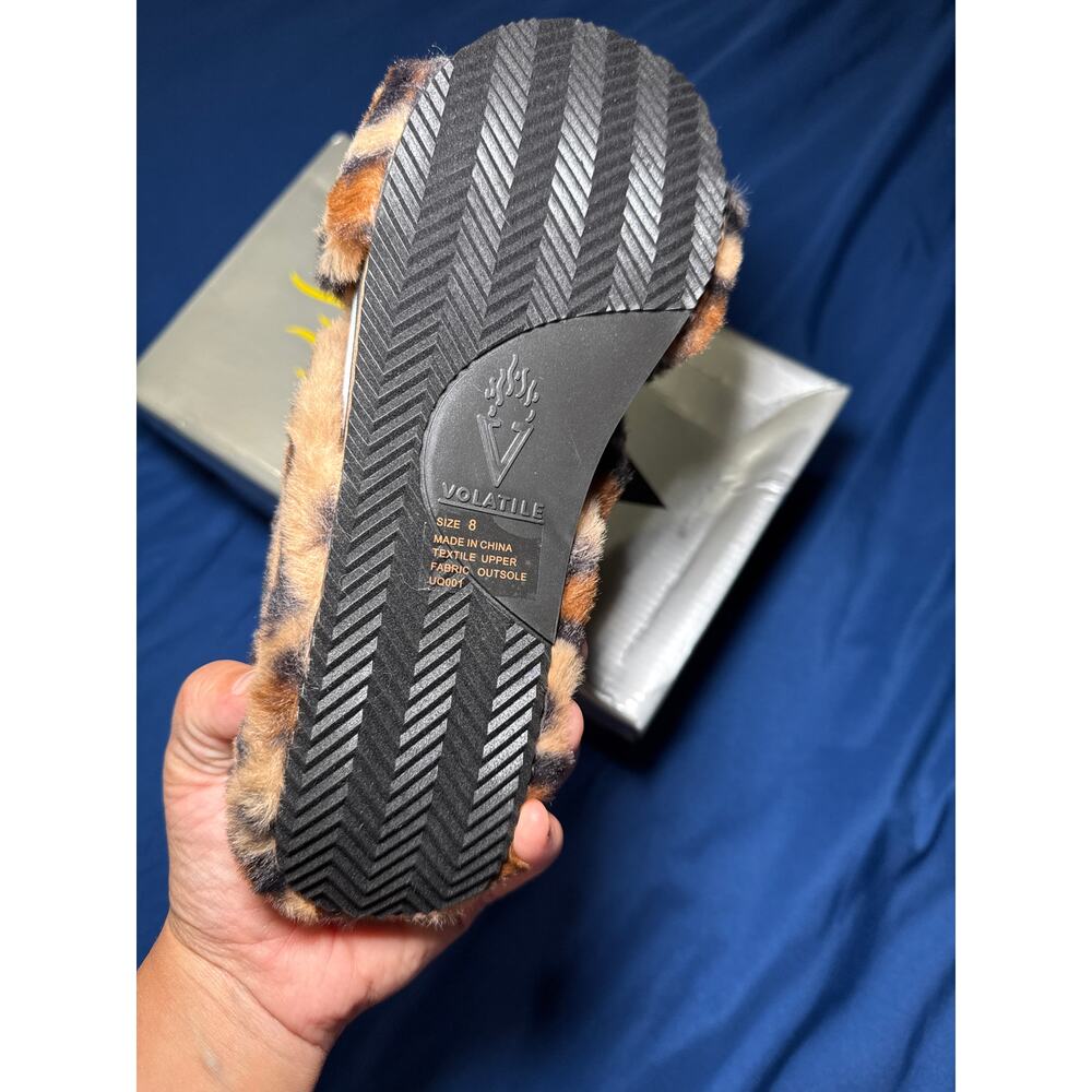 Nwt Volatile Natural Leopard Print Fuzzy Sandal F… - image 4